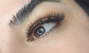 Long-Lasting Lash Extensions: Enjoy Beautiful Eyes for Weeks